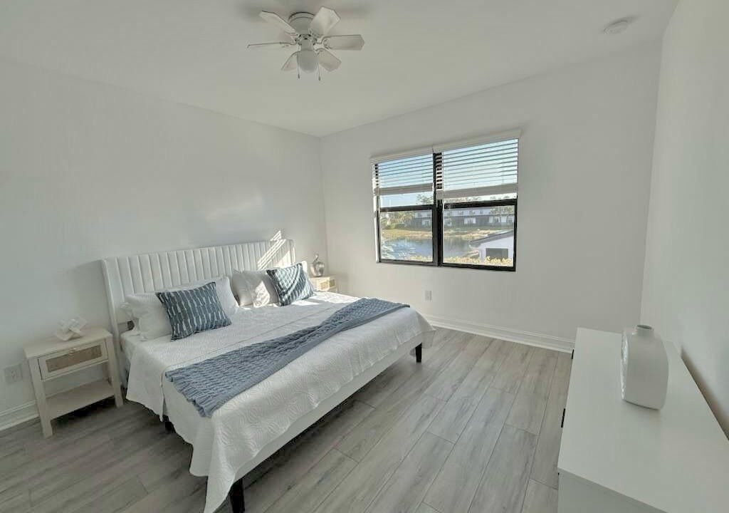 Photo of Bedroom in Naples