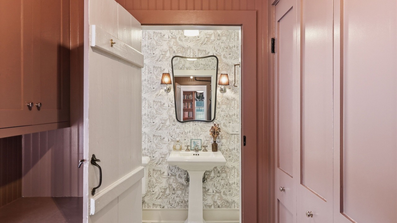 Photo of Bathroom in Old Chatham