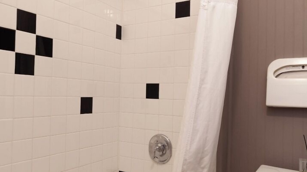 Photo of Bathroom in Cimarron
