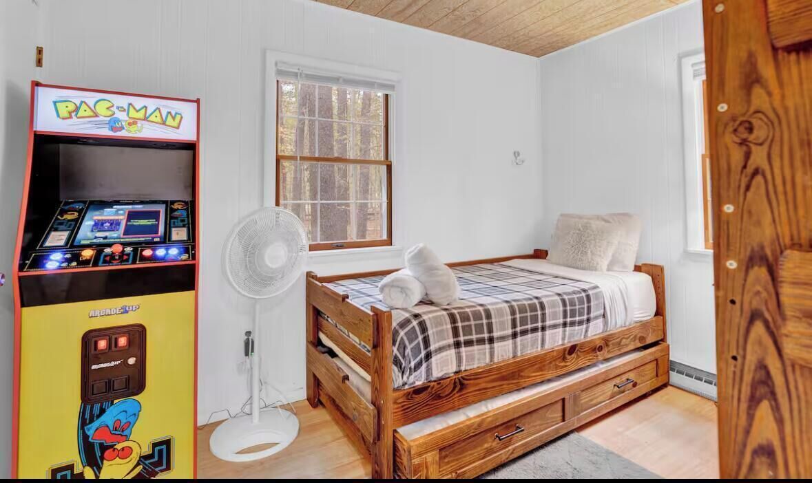Photo of Bedroom in Gouldsboro