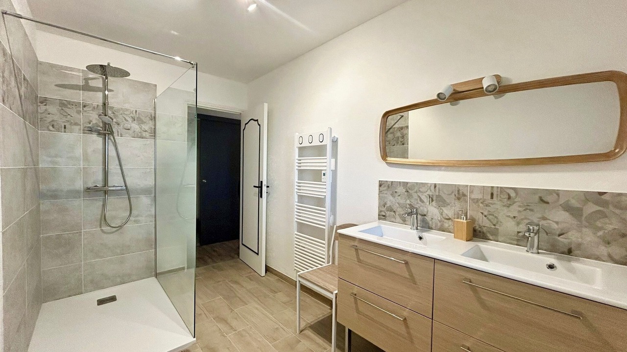 Photo of Bathroom in Sainte-Maure-de-Touraine