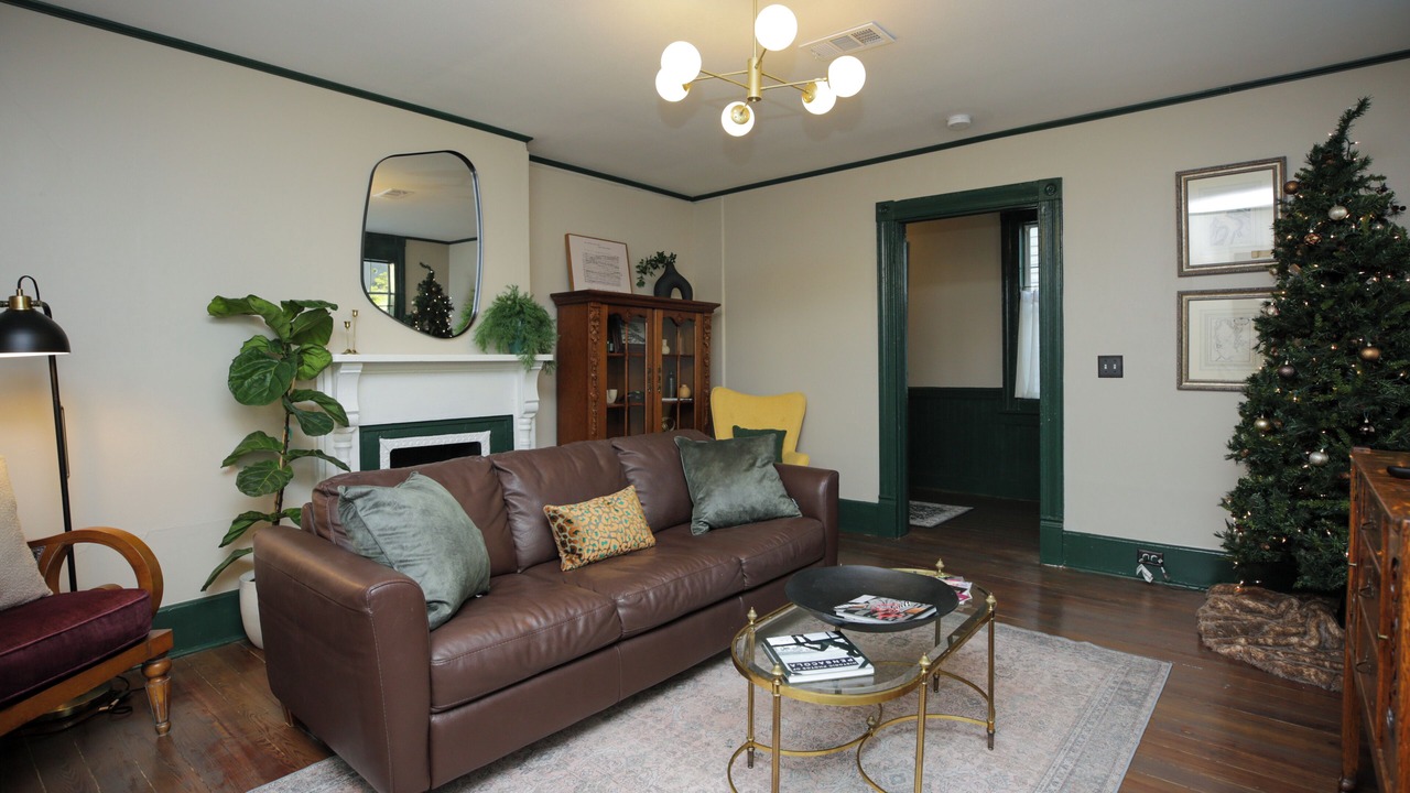 Photo of Livingroom in Southeast Pensacola