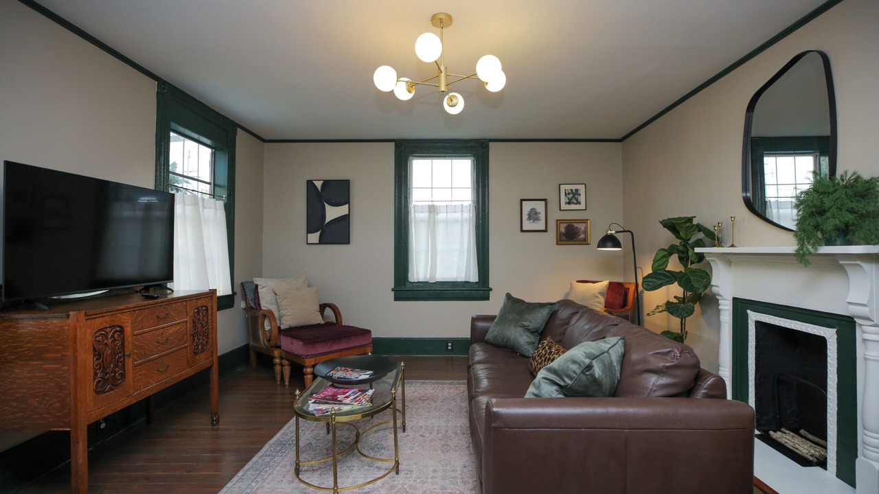 Photo of Livingroom in Southeast Pensacola