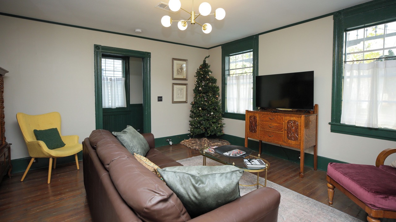 Photo of Livingroom in Southeast Pensacola