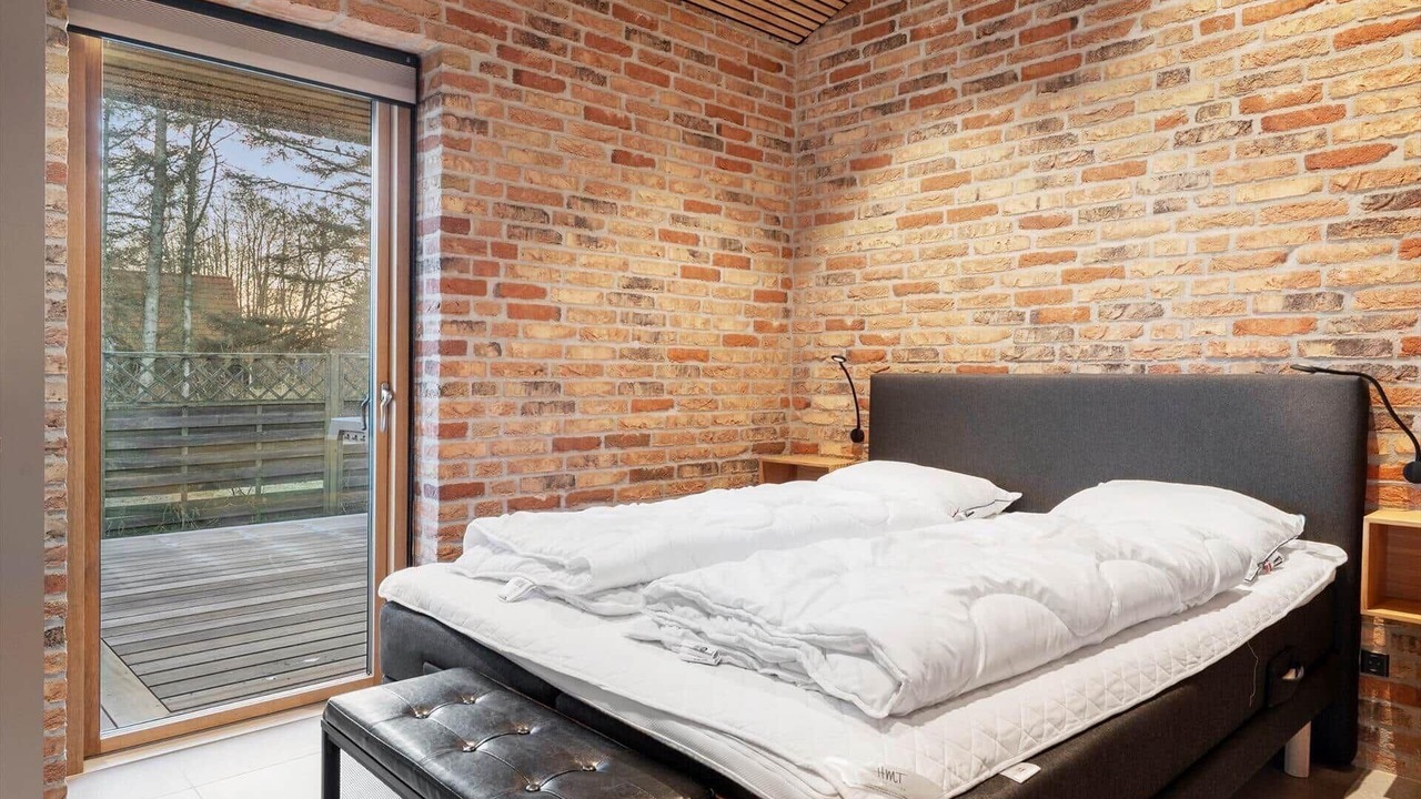 Photo of Bedroom in Hou