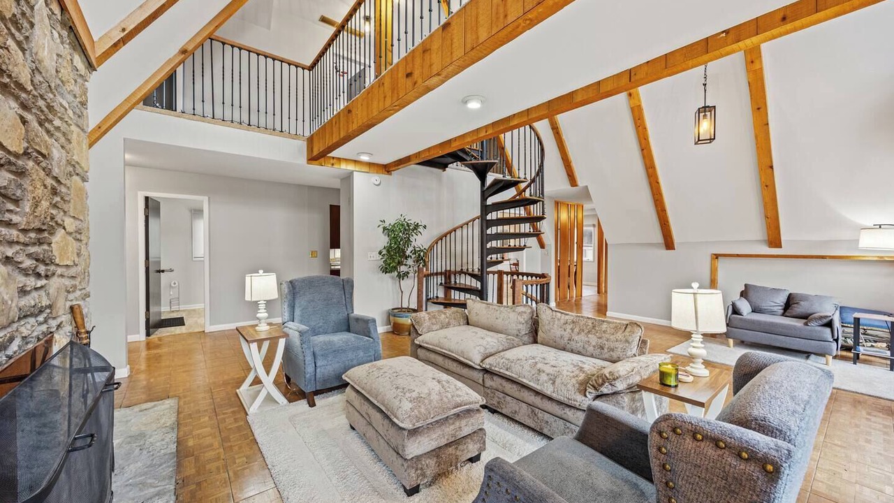 Photo of Livingroom in Nicholasville