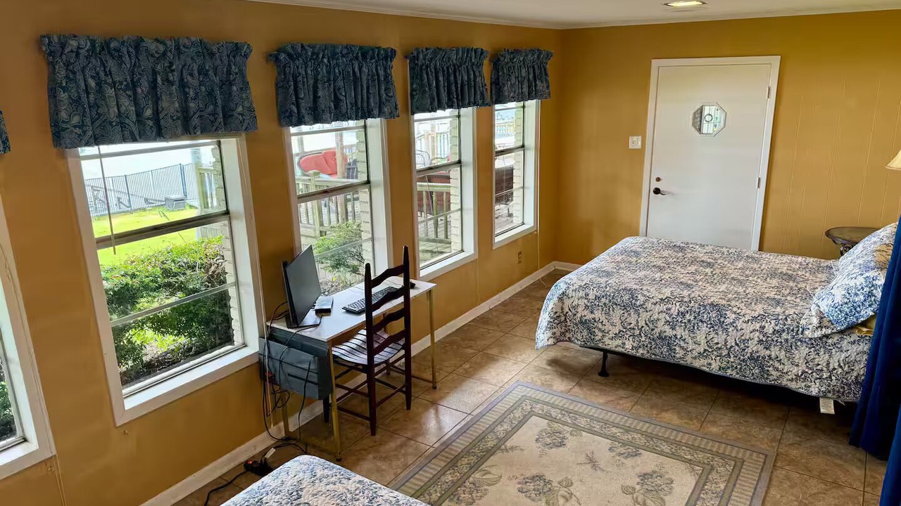 Photo of Bedroom in Ferriday