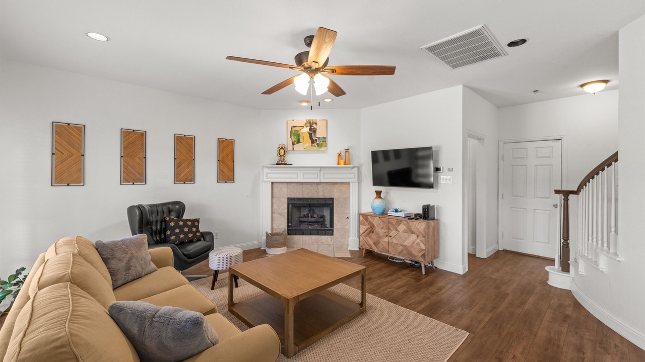 Photo of Livingroom in Hurst