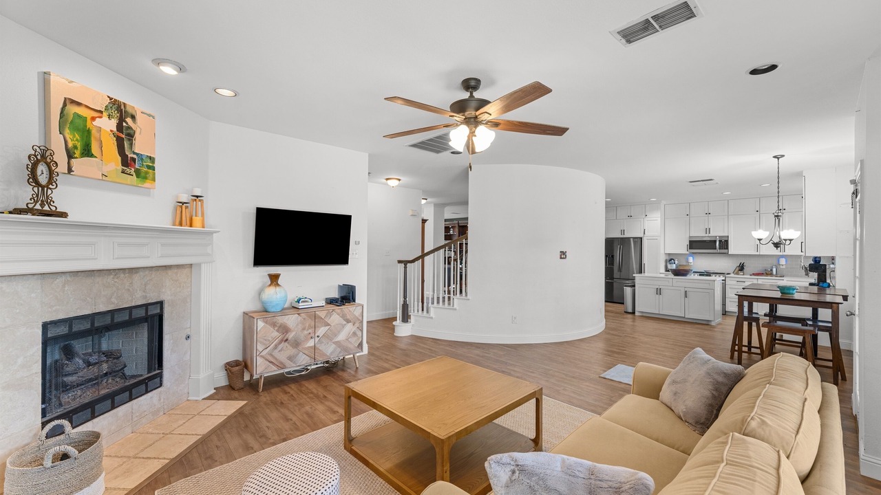 Photo of Livingroom in Hurst