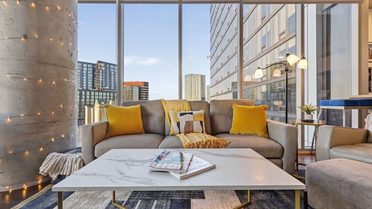 Photo of Livingroom in Music Row