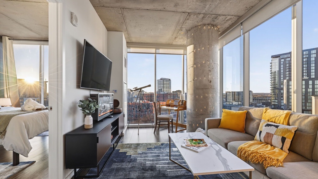 Photo of Livingroom in Music Row