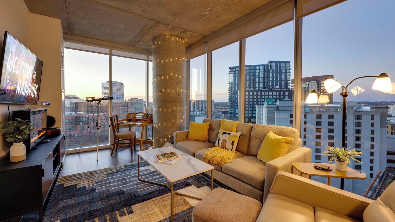 Photo of Livingroom in Music Row