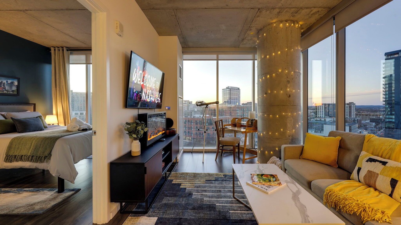 Photo of Livingroom in Music Row