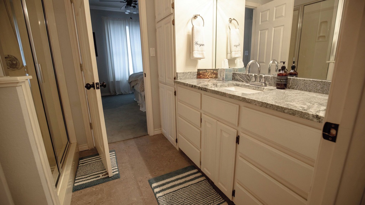 Photo of Bathroom in Star Harbor