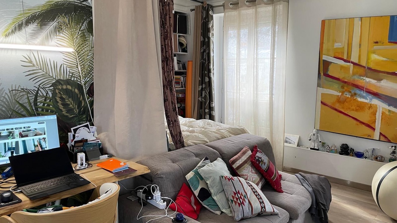 Photo of Livingroom in 10th Arrondissement