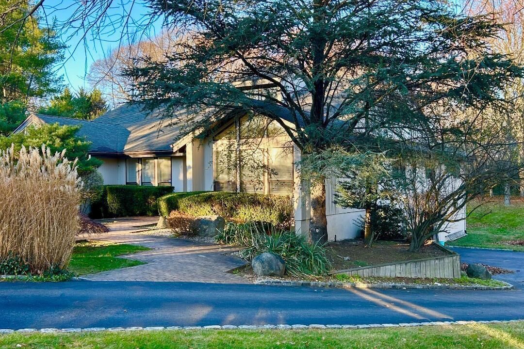 Photo of Outdoor in Dix Hills