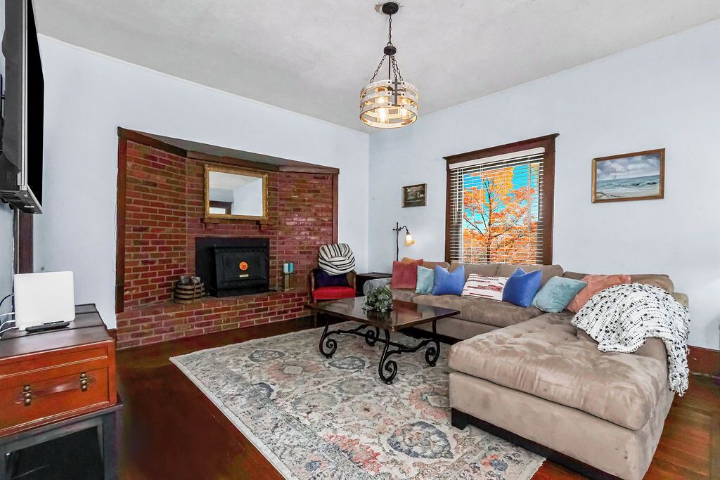 Photo of Livingroom in Grandview