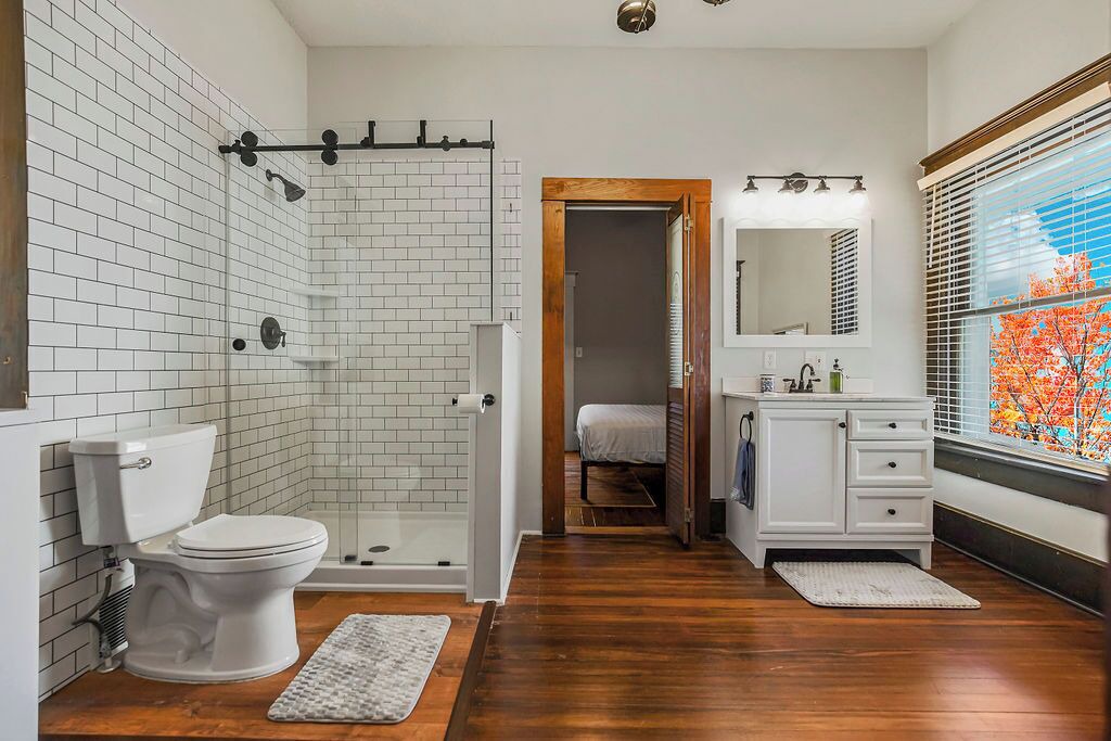 Photo of Bathroom in Grandview