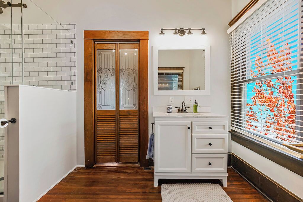 Photo of Bathroom in Grandview