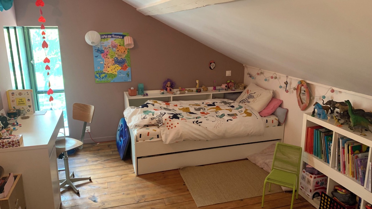 Photo of Bedroom in Crest