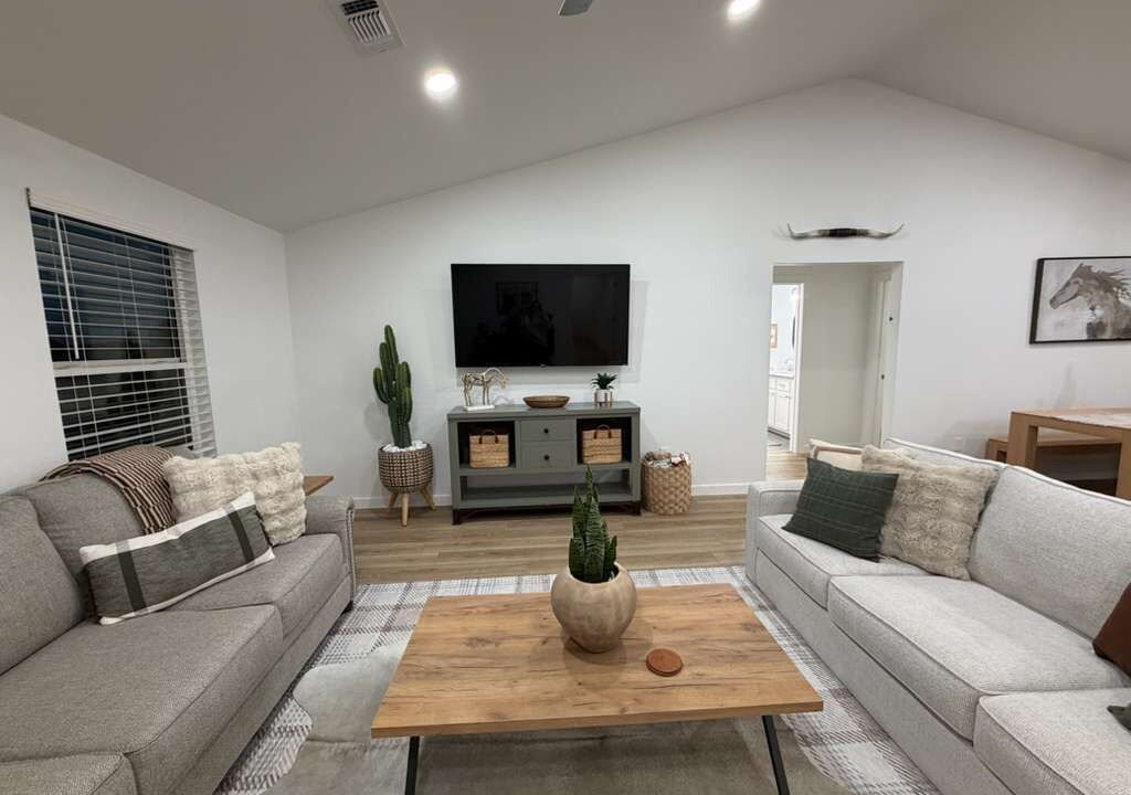 Photo of Livingroom in Thackerville