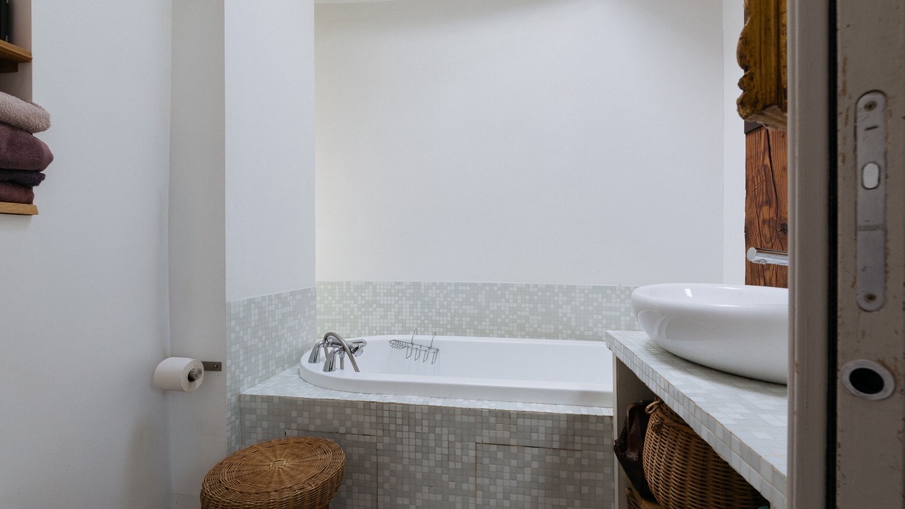 Photo of Bathroom in Saint-Ouen