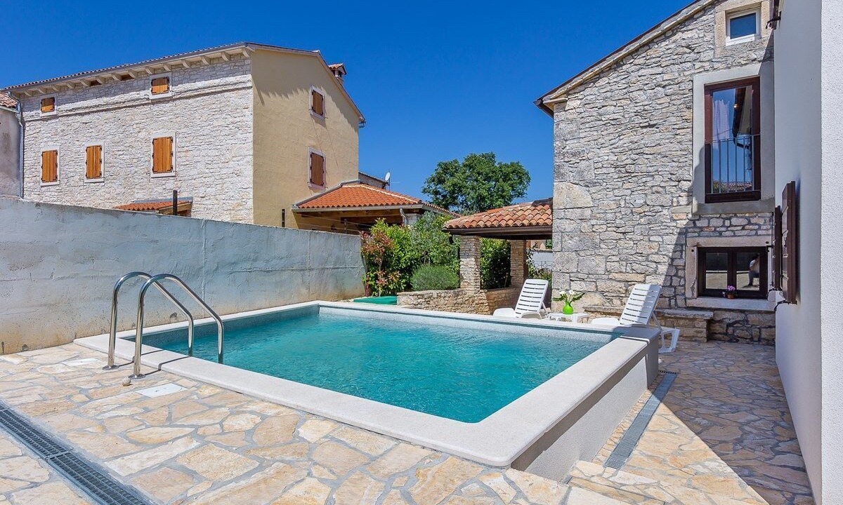 Photo of Outdoor in Peresiji