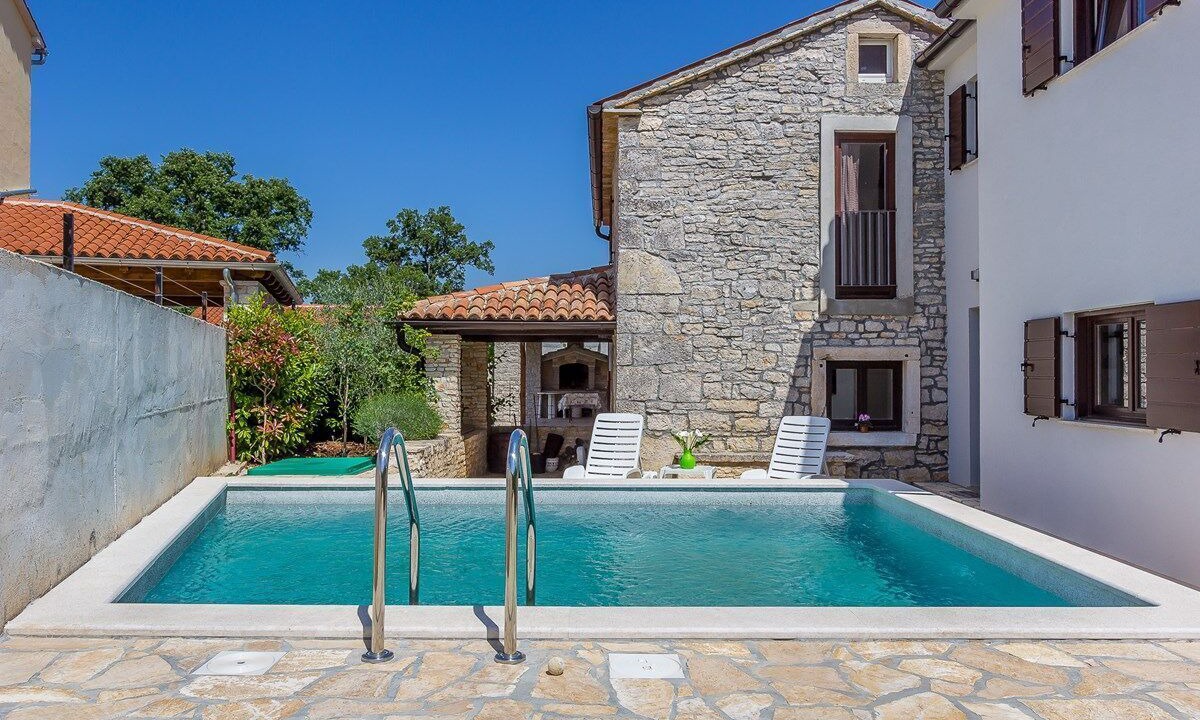 Photo of Outdoor in Peresiji