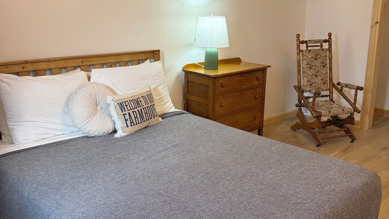 Photo of Bedroom in De Peyster