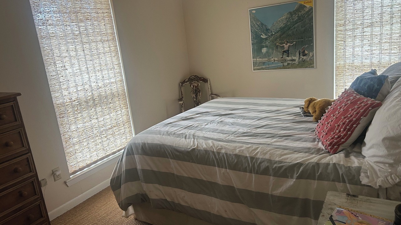 Photo of Bedroom in Tool