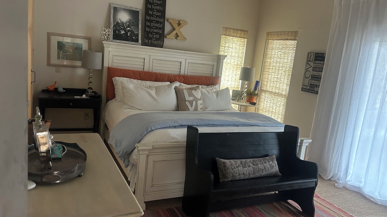 Photo of Bedroom in Tool