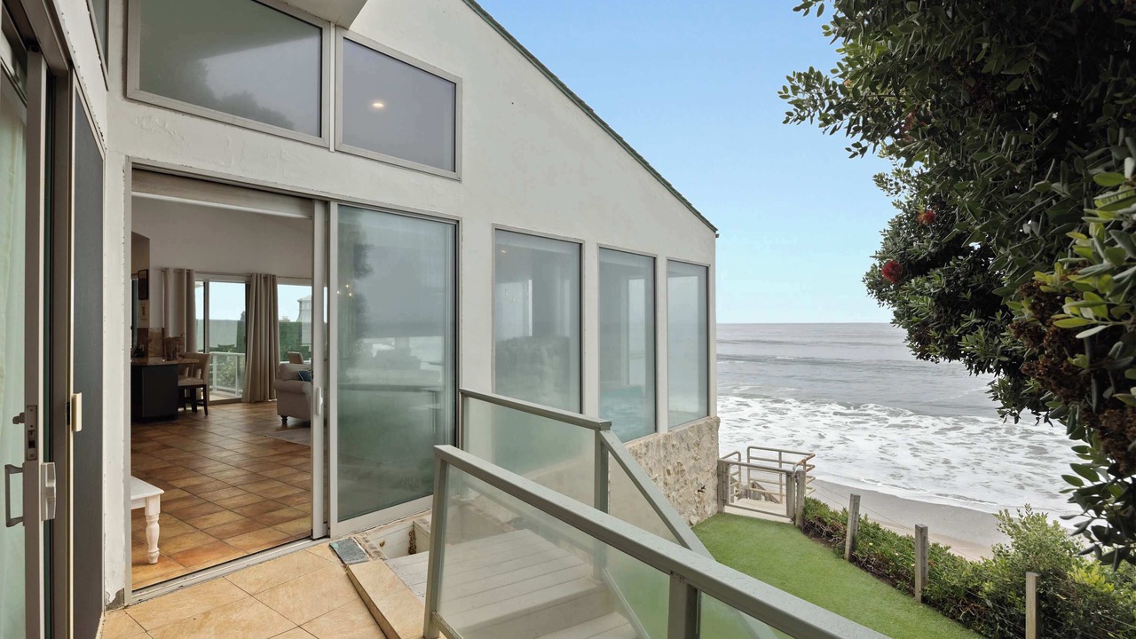 Photo of Patio Balcony in Western Malibu