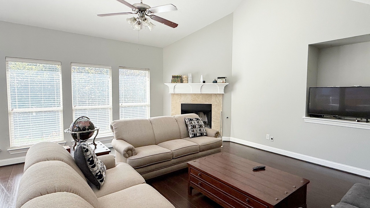 Photo of Livingroom in Frisco