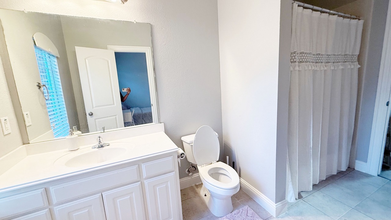 Photo of Bathroom in Frisco