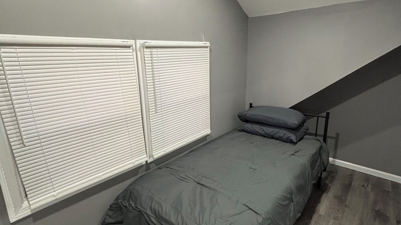 Photo of Bedroom in Weequahic