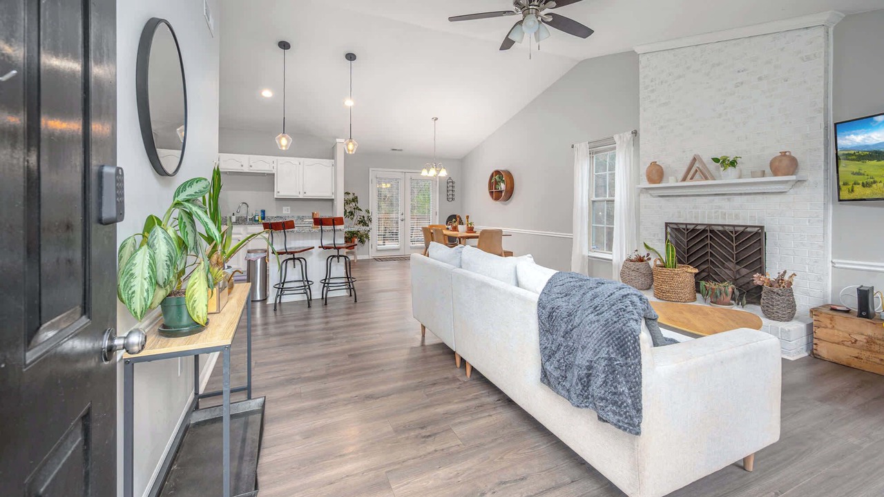 Photo of Livingroom in Durham