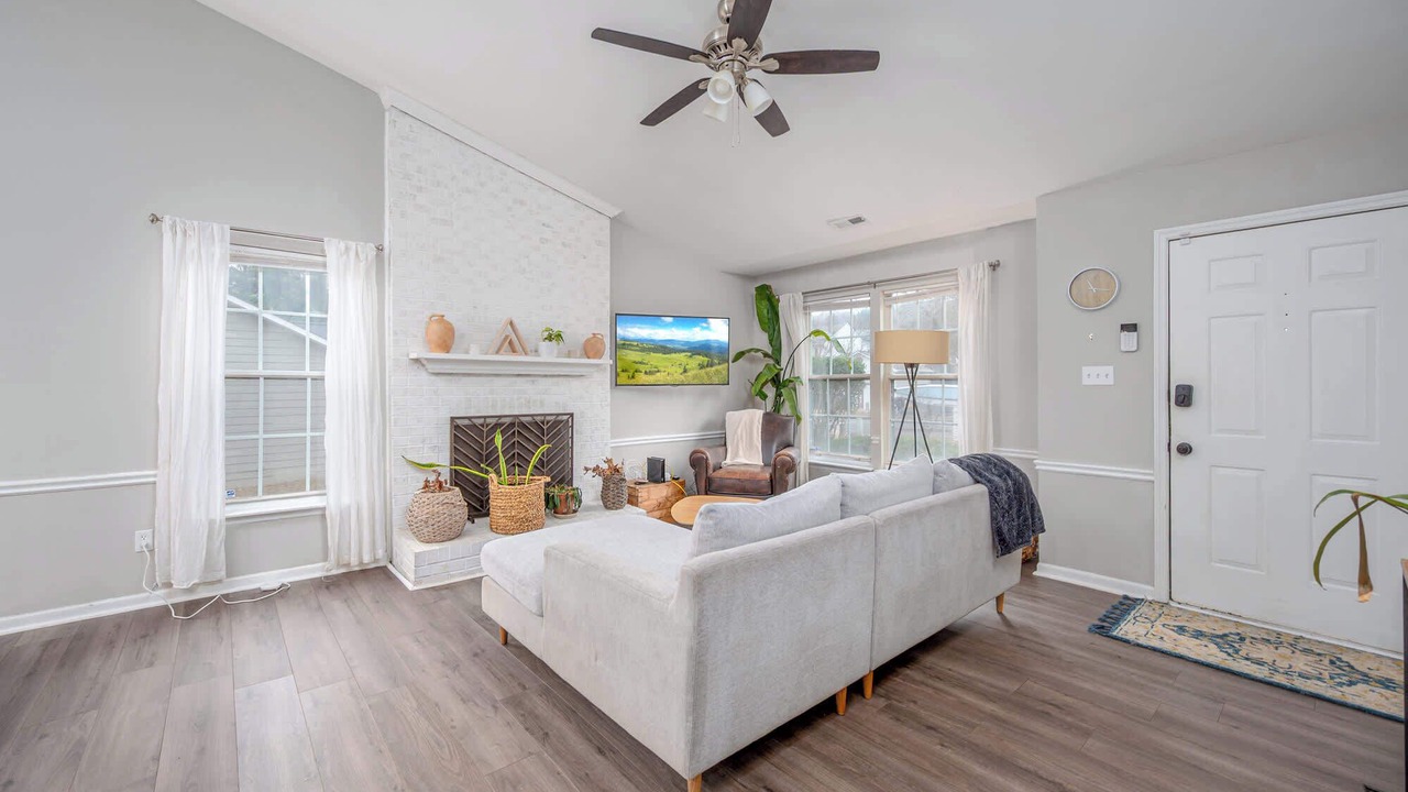 Photo of Livingroom in Durham