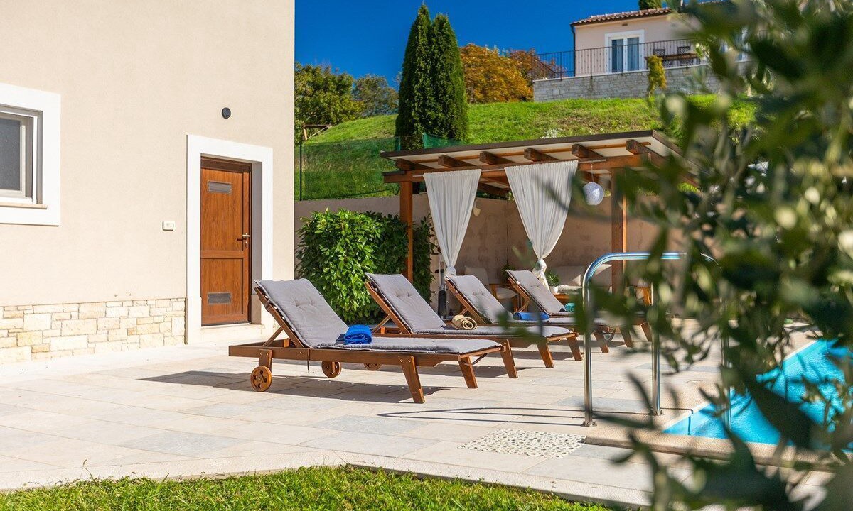 Photo of Patio Balcony in Beram