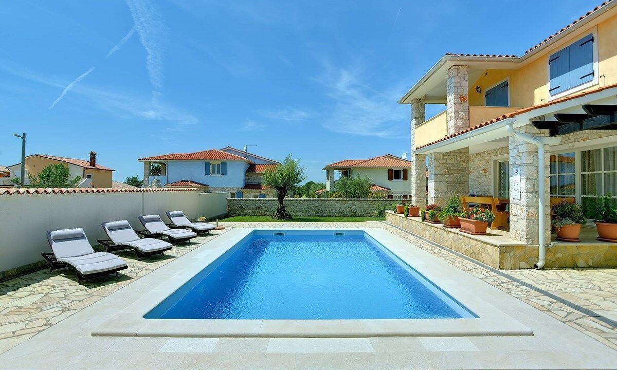 Photo of Outdoor in Gajana
