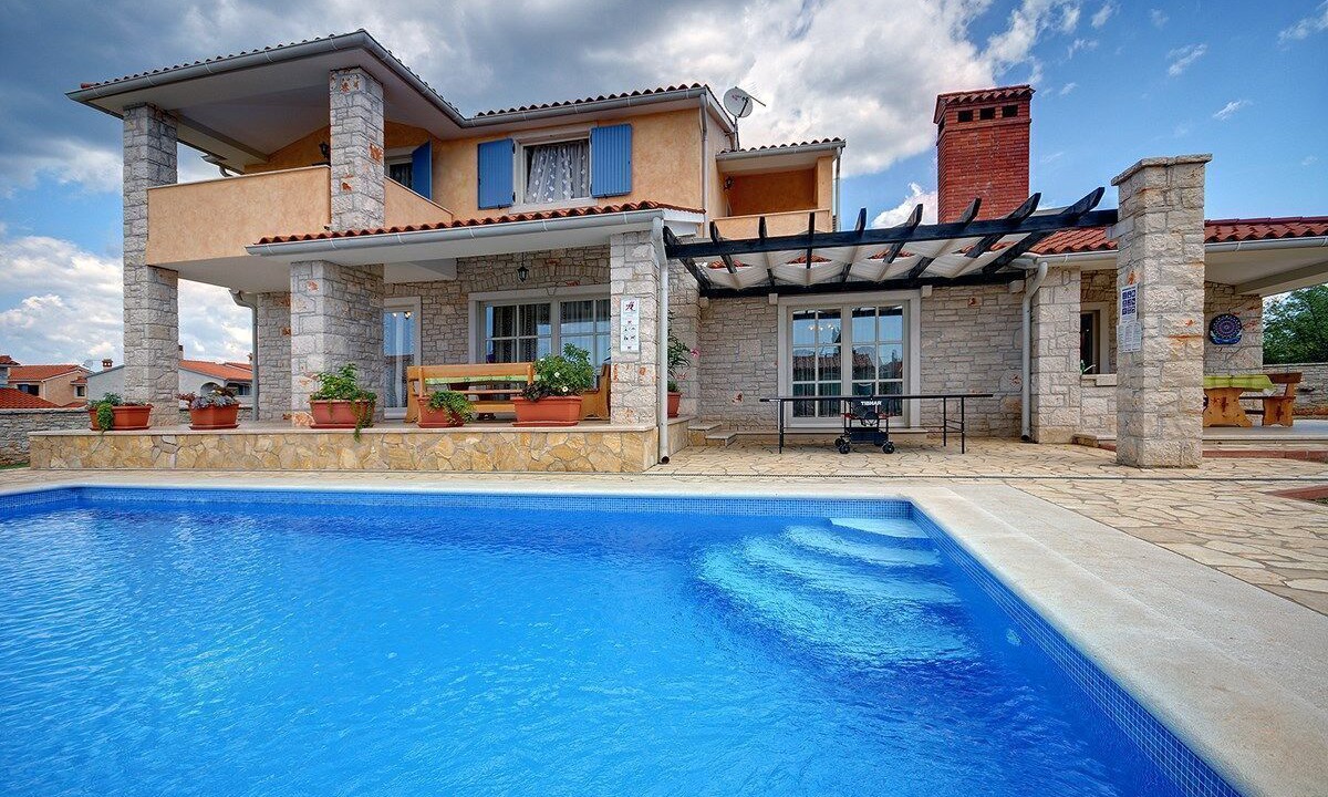 Photo of Outdoor in Gajana