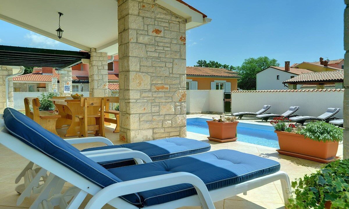 Photo of Outdoor in Gajana