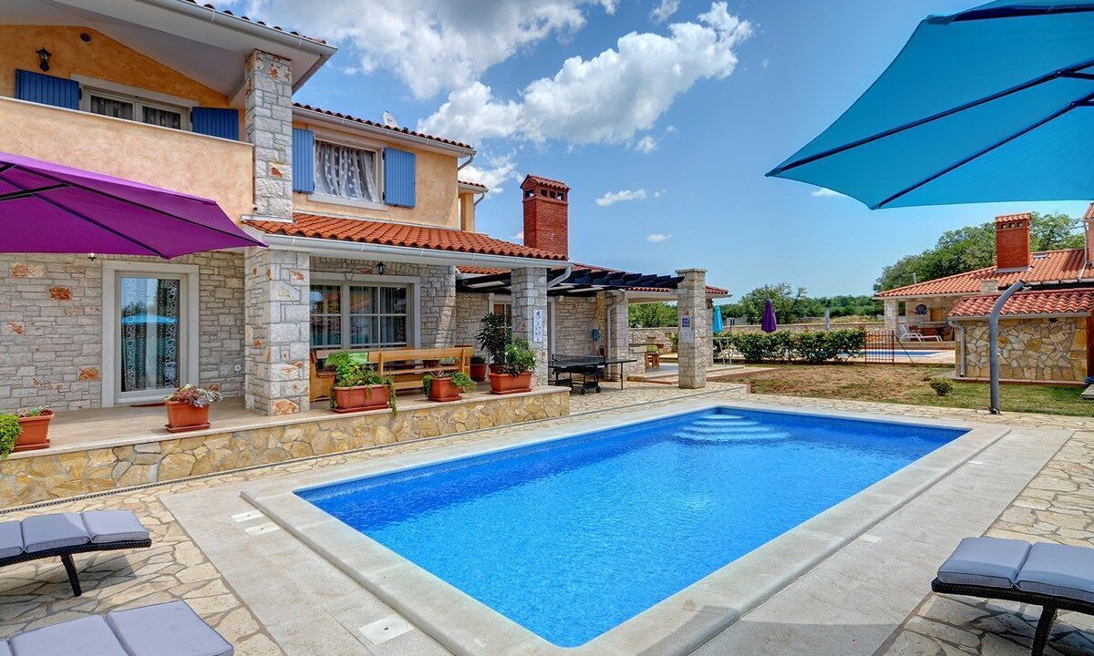 Photo of Outdoor in Gajana