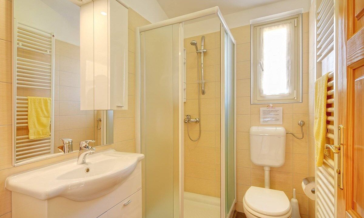 Photo of Bathroom in Gajana