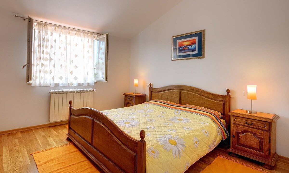 Photo of Bedroom in Gajana