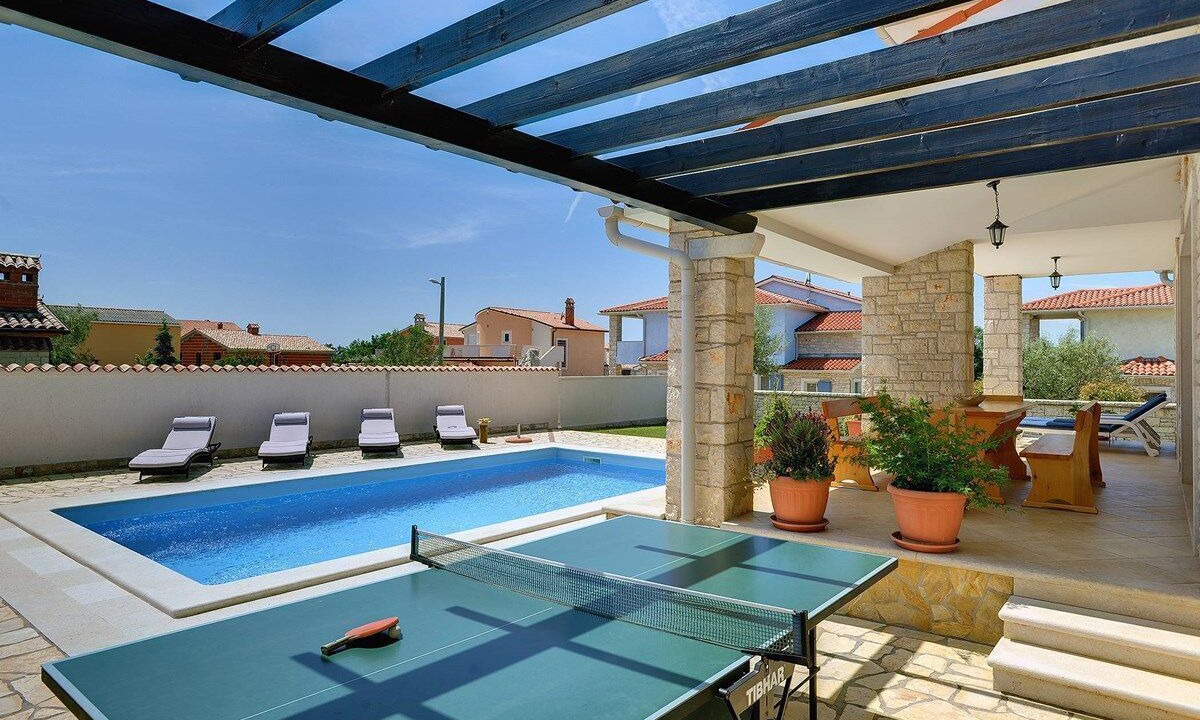Photo of Outdoor in Gajana
