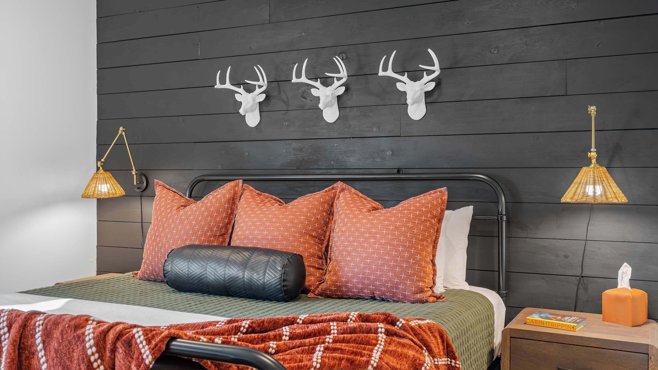Photo of Bedroom in Skyland