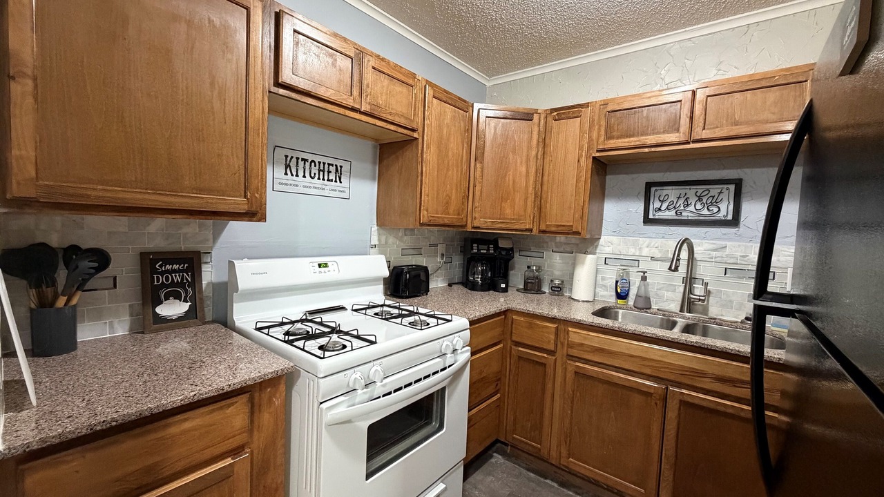 Photo of Kitchen in Elmwood Area