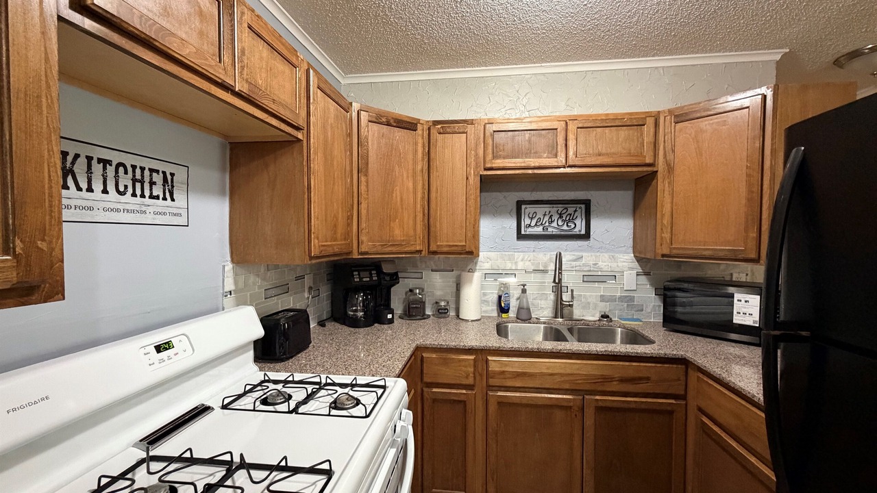 Photo of Kitchen in Elmwood Area