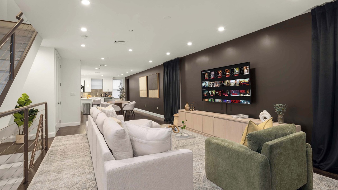 Photo of Livingroom in East Harlem