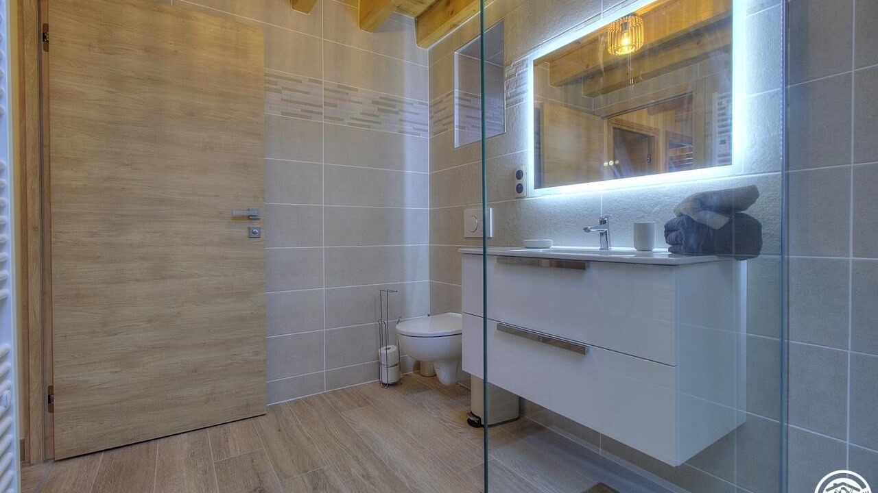 Photo of Bathroom in Corbonod